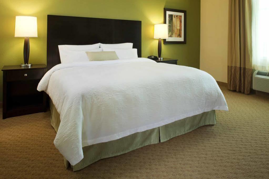 Hampton Inn & Suites Bend Exterior foto